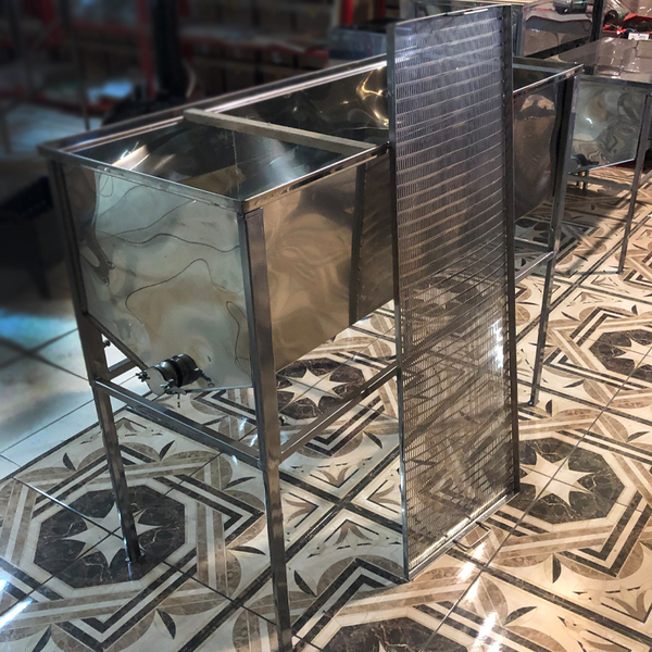 Стол для распечатывания сот 1,5 м ( с плоской корзиной FB, нержавеющая сталь марки AISI 304 - 0,5мм)