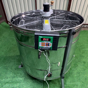 Медогонка полуавтоматическая нержавеющая 6 рамок, с ременным электроприводом 12в Евро и подставкой